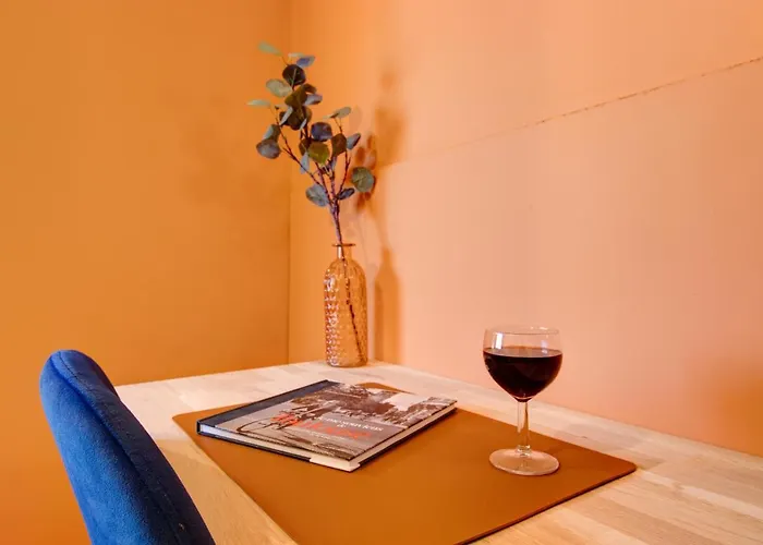 Expat Renting - L'original - La Cepiere - Parking