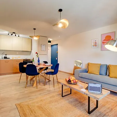 Daire Expat Renting - L'original - La Cepiere - Parking